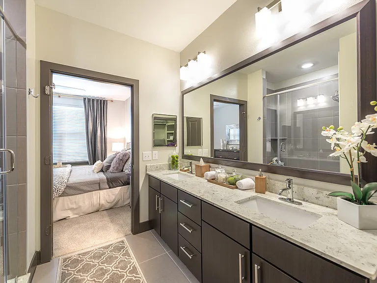 Overture Flower Mound 55+ Apartment Homes — Photo 23