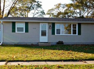 7518 Mildred Rd, Machesney Park, IL 61115