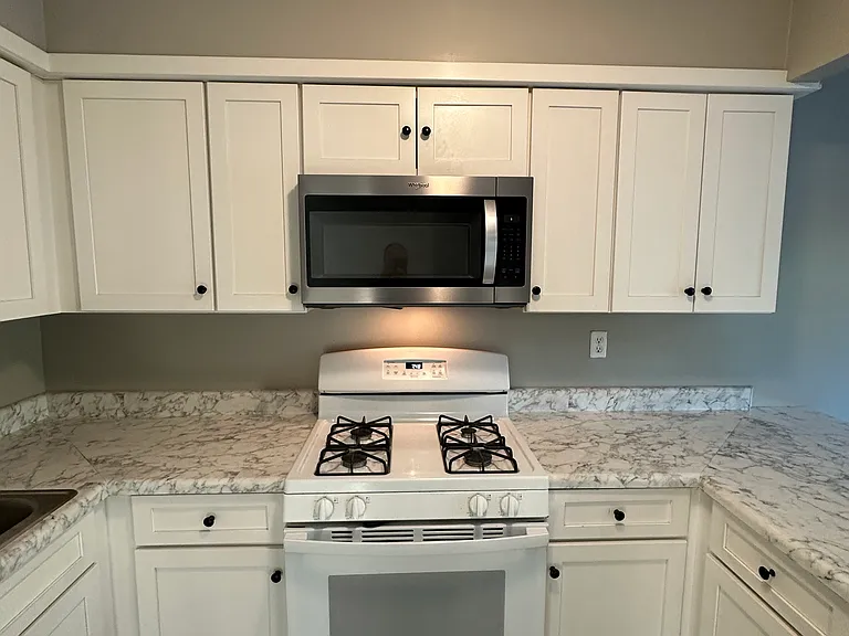 1529 Sheffield Ave #1529 — Photo 6