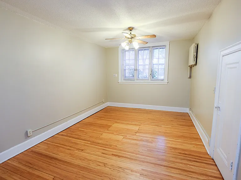Fremont Apartments — Photo 35
