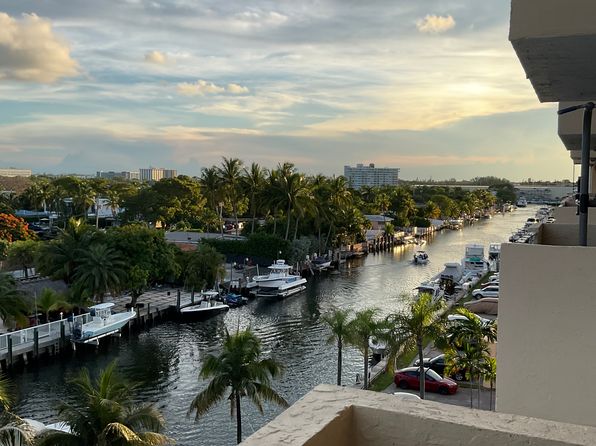 2350 NE 135th St APT 609