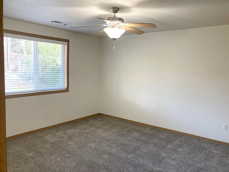 5402 Kirkwood Ln — Photo 24