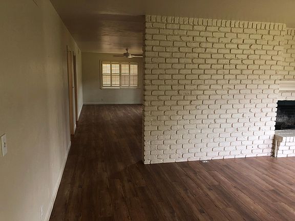 Walkway to Living room