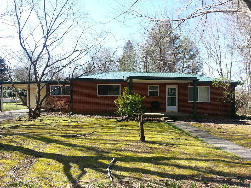 1st image of 125 Vineyard Hill Way