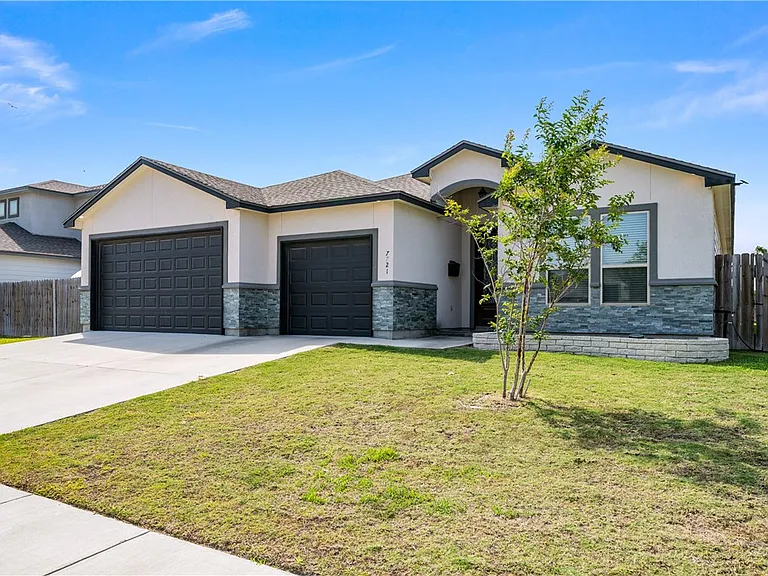 7721 Dove Hollow Dr — Photo 4