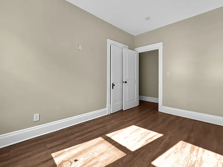 345 Chittenden Ave #D — Photo 16
