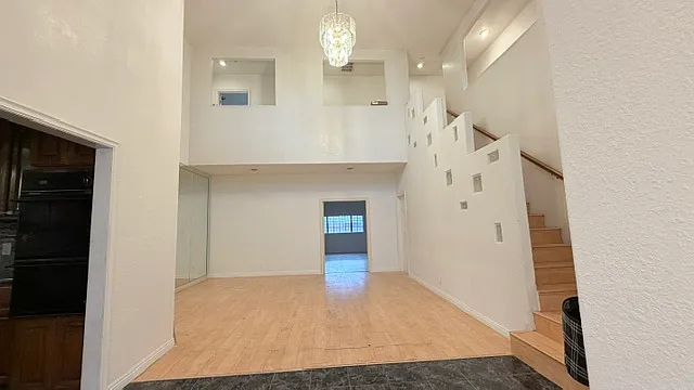 13513 Purche Ave — Photo 1