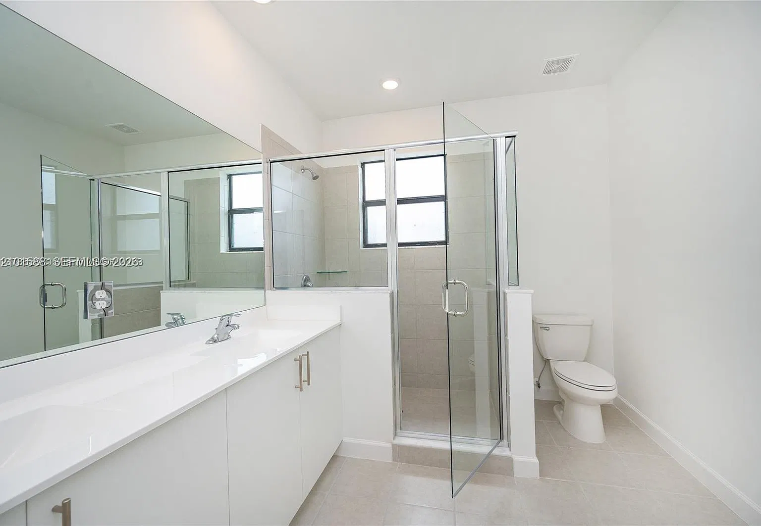 3 bed, 2.5 bath, $3,500 — Photo 3