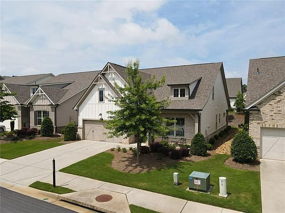 3rd image of 3220 Fitzgerald Way