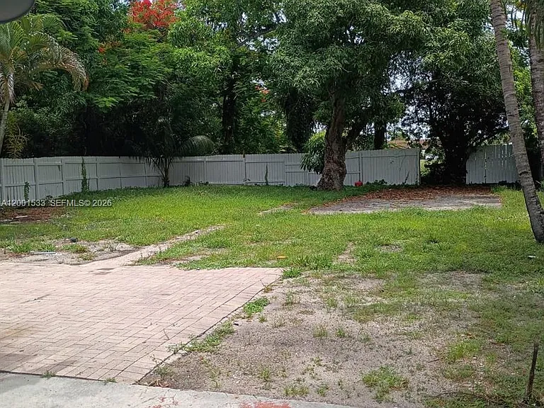 2617 NW 19th Ave — Photo 6