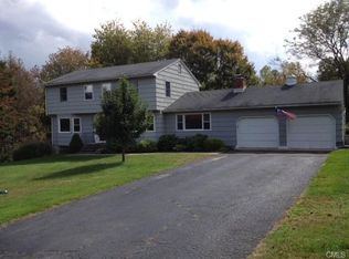 18 Deerfield Ln, Monroe, CT 06468