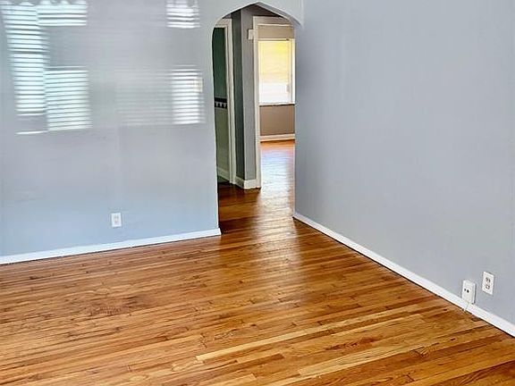 5th image of 8636 Riverview Blvd