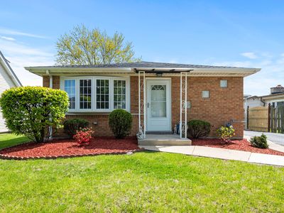 5855 W 82nd St, Burbank, IL, 60459
