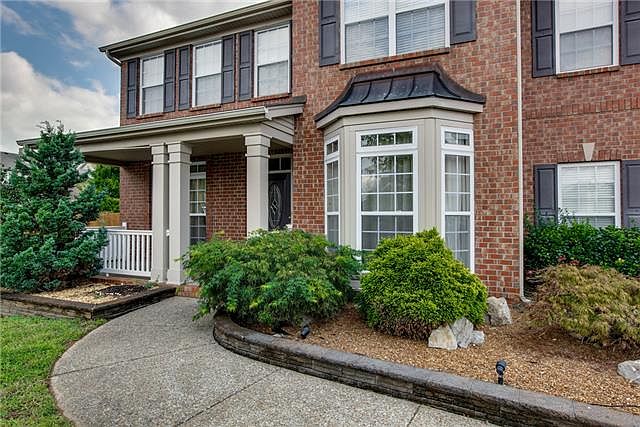 2nd image of 1512 Pleasant Hollow Ln