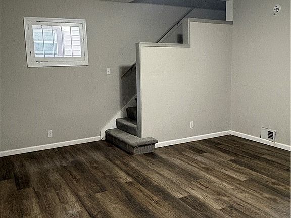4th image of 768 Garfield St