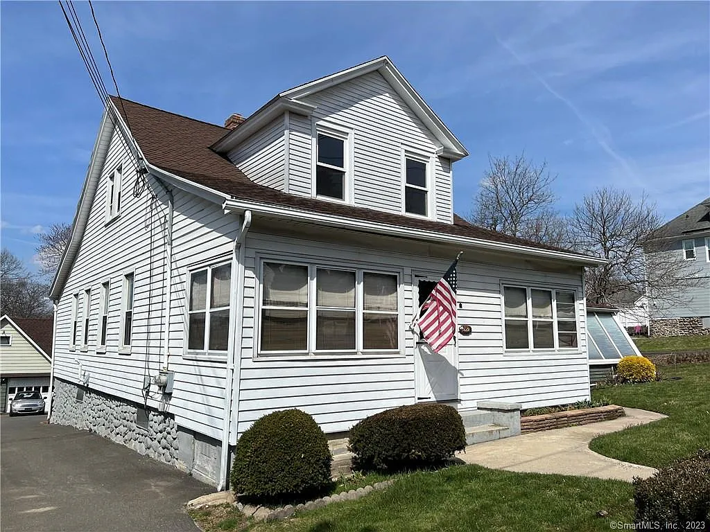 1 bed, 1.0 bath, 700 sqft, $1,400 — Photo 1