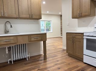 320 Green Bay Rd APT 1, Highwood, IL 60040