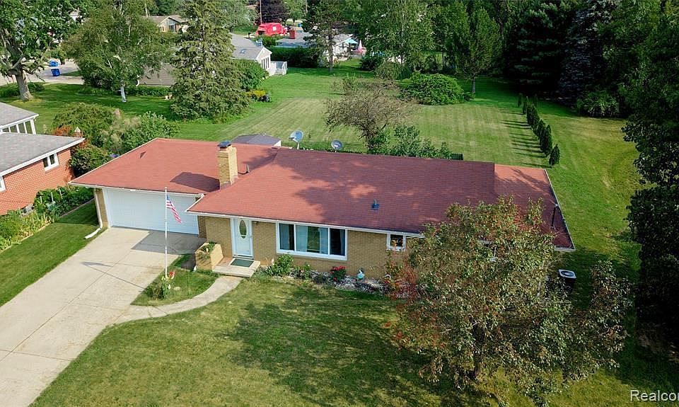 1st image of 12408 Hillcrest Dr