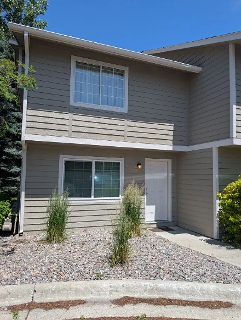 Charming Townhome with Garage in Quiet Missoula Neighborhood — Photo 1