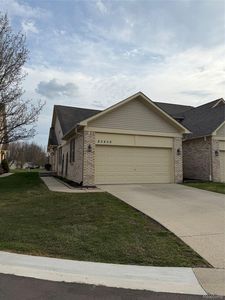 25499 Wyngate Ct, Flat Rock, MI, 48134
