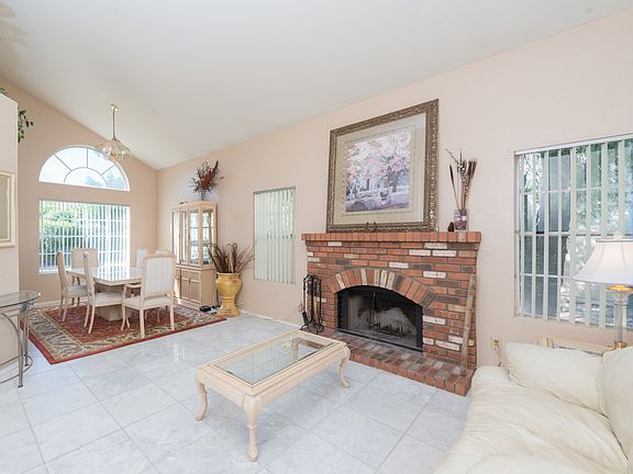 2nd image of 4301 E Woodland Dr