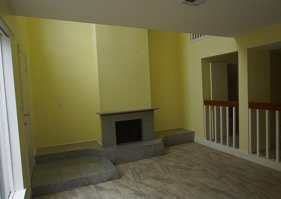 1st image of 10932 Village Bend Ln #932
