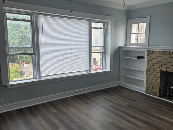 2414 N California Ave APT 2, Chicago, IL 60647
