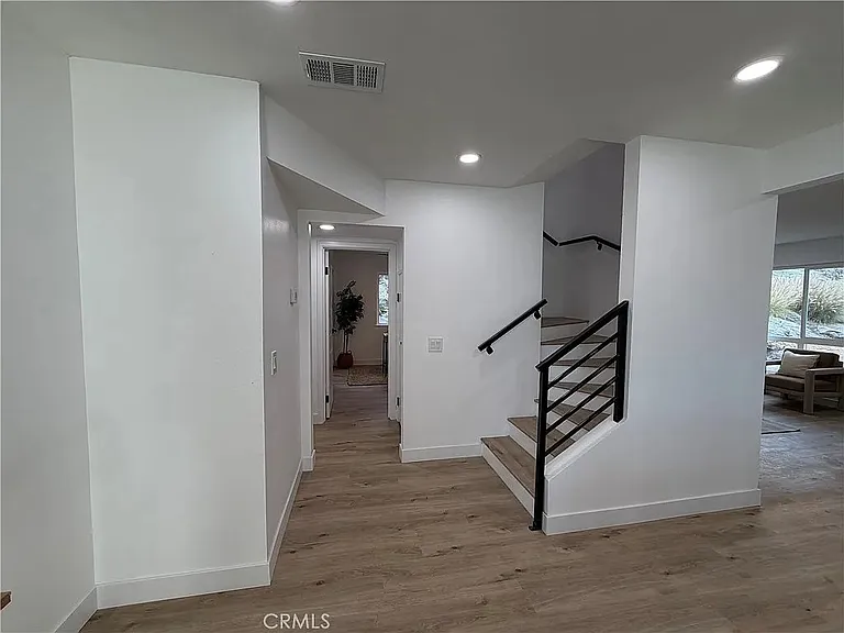 755 Huston Dr — Photo 14