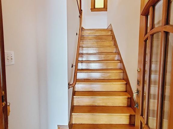 4th image of 831-833 24th Ave #831