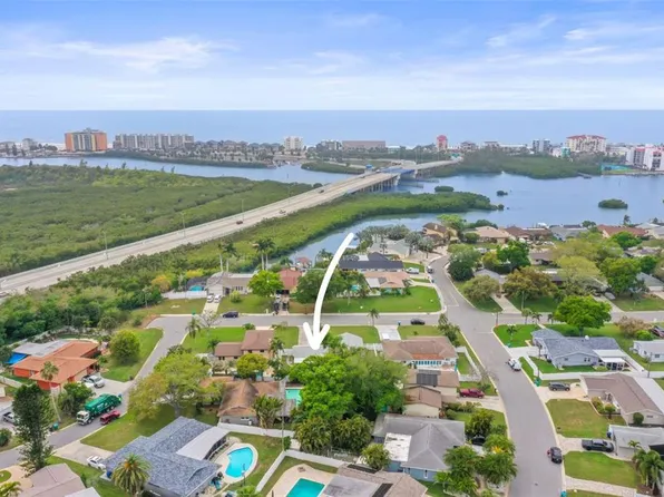 7955 Bayshore Dr, Seminole, FL 33776