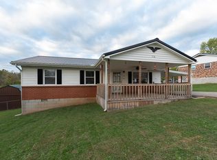 116 Hill N Dell Rd N, Paris, KY 40361