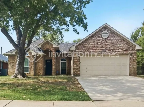 1304 Brookmeadow Ct, Arlington, TX 76018