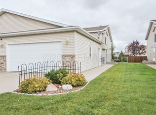 3526 11th St S, Moorhead, MN 56560