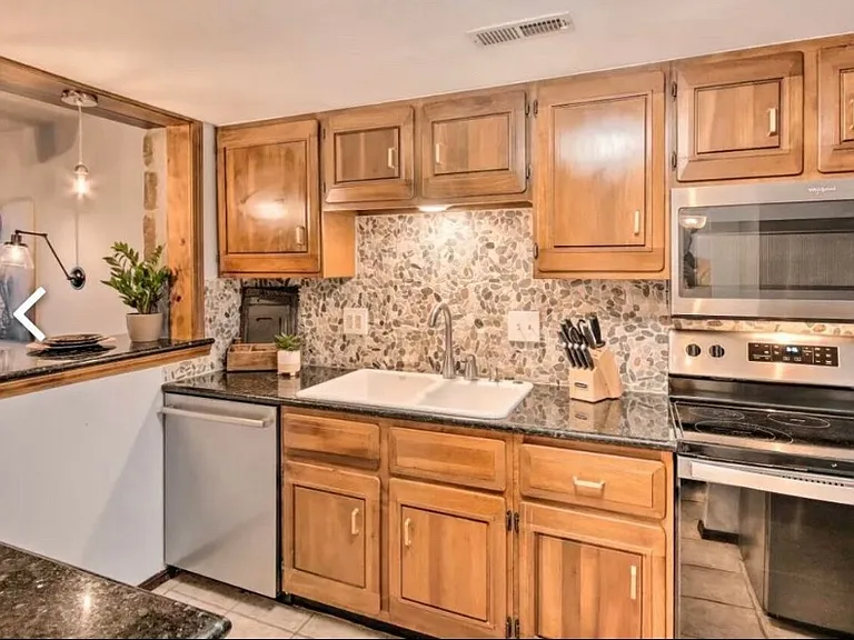 15 Fort Scott Ln — Photo 8