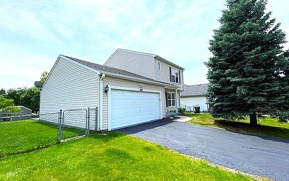2nd image of 1807 Cambridge Dr