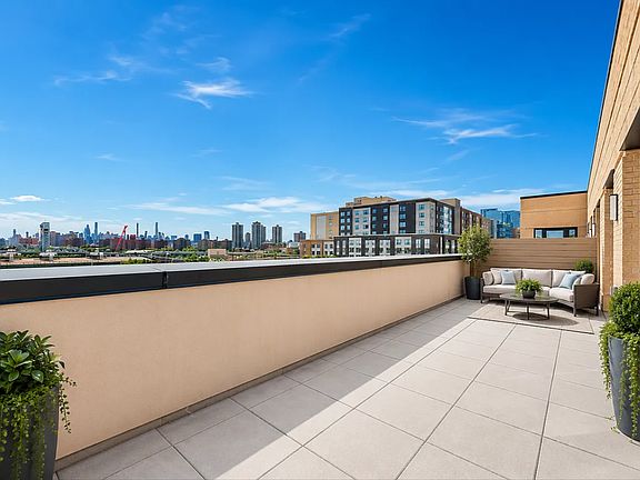 4th image of 91 Bruckner Blvd #703