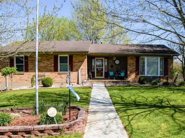 1211 McCroskey Dr, Mount Sterling, KY 40353