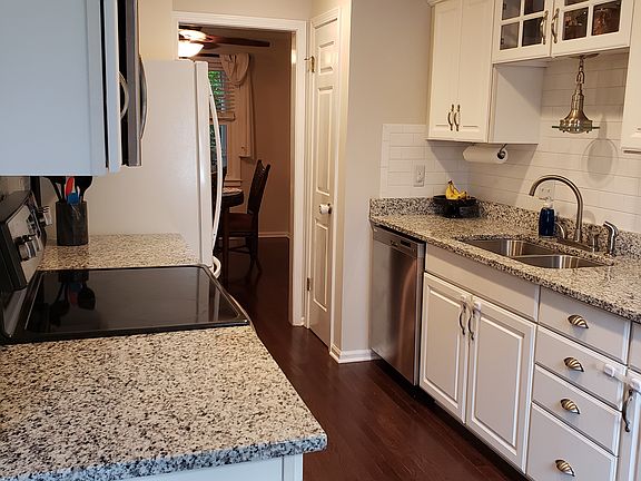 3rd image of 900 N Main St Unit 35
