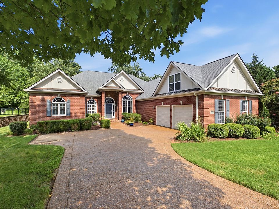 1st image of 1066 Walnut Bend Ln