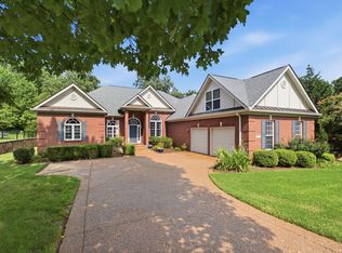 1066 Walnut Bend Ln, Brentwood, TN 37027