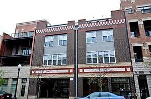 1st image of 1714 W Belmont Ave #P4