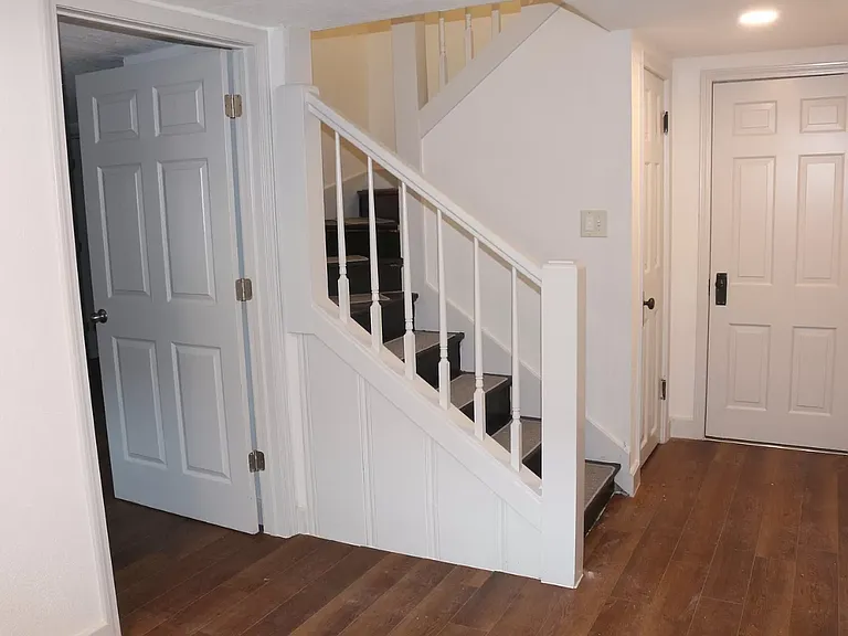 910 W York Ave — Photo 41