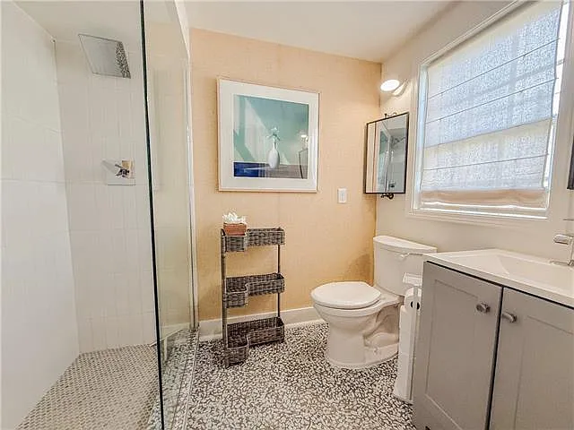 2931 Saint Charles Ave — Photo 10