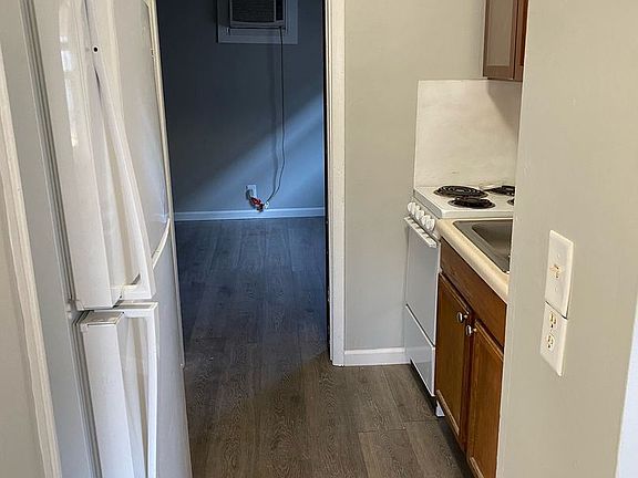 4th image of 1812 W 7th St #10605275