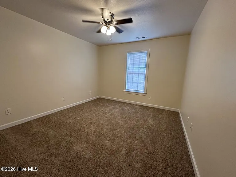 606 Springwood Dr — Photo 2