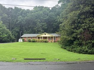 1501 Lucelle Ave, Stone Mountain, GA 30087