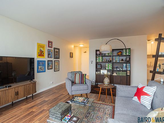 5th image of 4250 N Marine Dr APT 1824