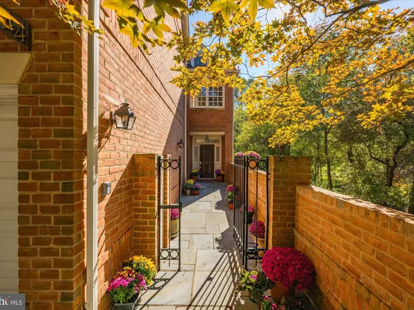 9644 Beman Woods Way, Potomac, MD 20854