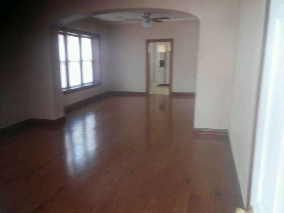 1st image of 525 N Louisa Ave