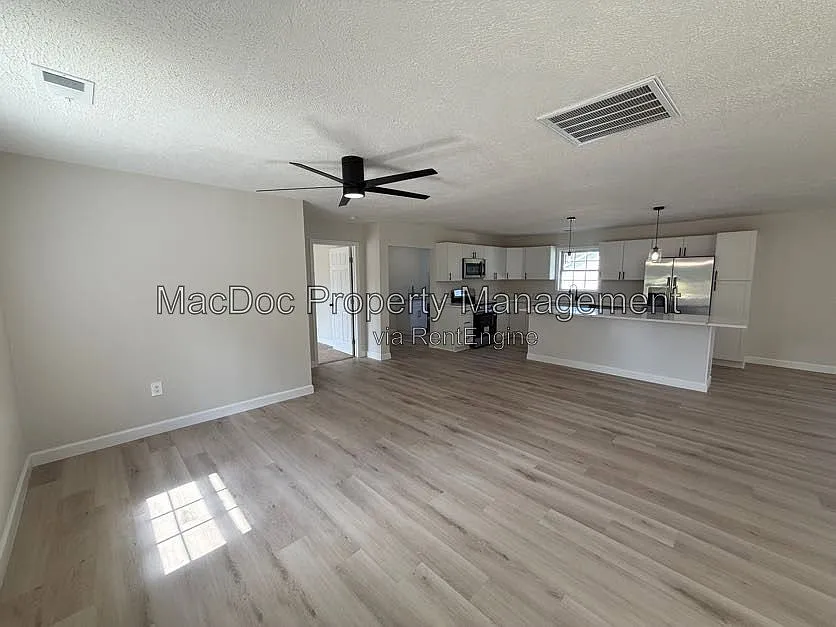 12469 Paige Rd — Photo 2